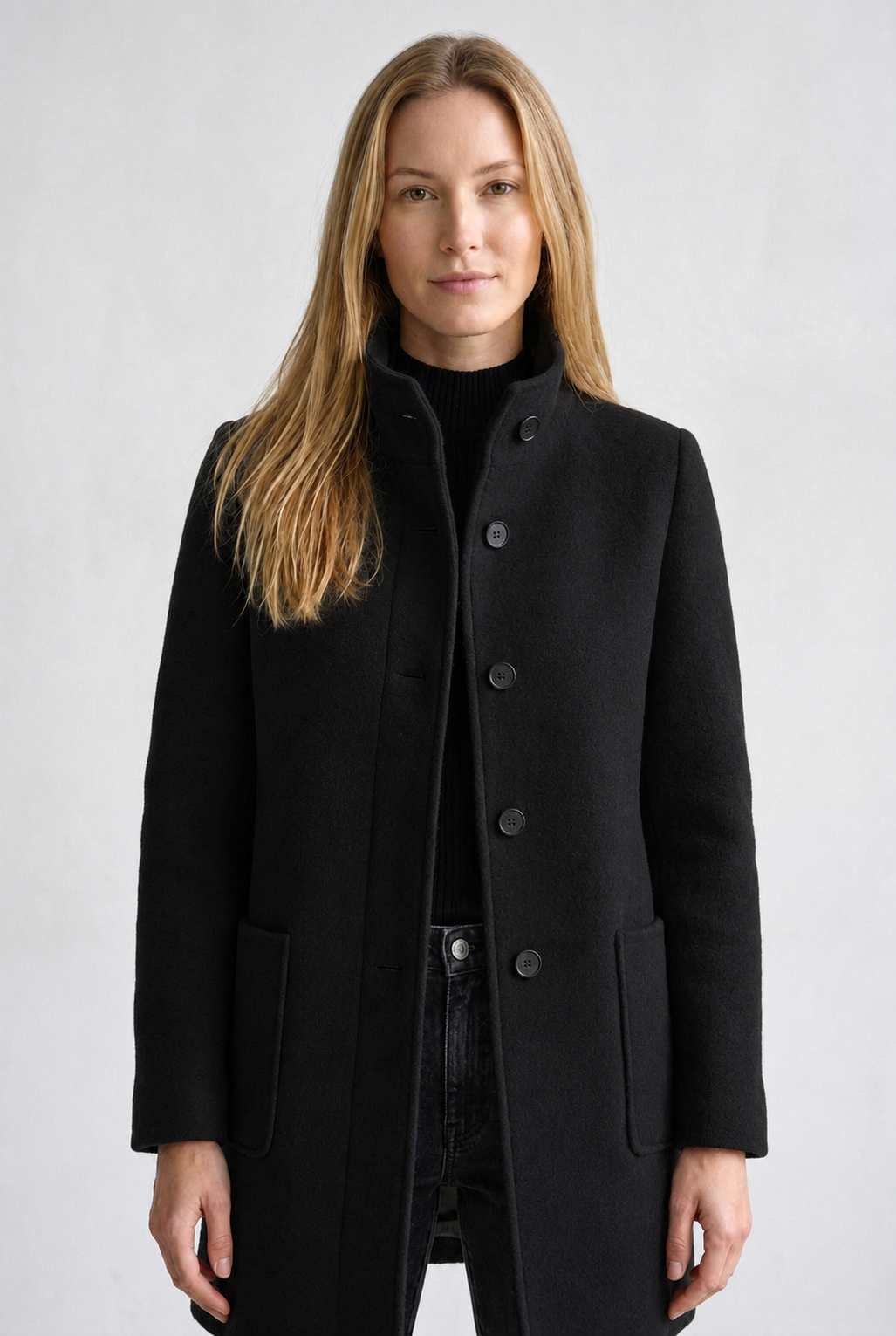 Manteau Structuré à Col Montant | Poches Plaquées Épuré – Noir #couleur_noir